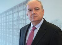 «Κίνηση-ματ στο νερό»: Γιατί ο Περιστέρης ανέβασε τη συμμετοχή στην ΕΥΔΑΠ