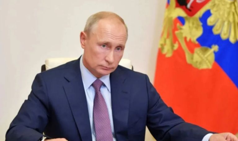 Ο Πούτιν μιλά για «κυνική δολοφονία» Χαμενεΐ και κατηγορεί τη Δύση για παραβίαση διεθνούς δικαίου