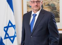 Noam Katz on pagenews.gr: “Iran is not the enemy, but the regime that threatens peace”