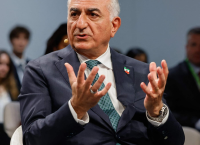 Ο Τραμπ αγνοεί τον Παχλαβί, κοιτάει Γκαλιμπάφ — Νέα στρατηγική των ΗΠΑ για το Ιράν!