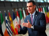 Μήπως ο Σάντσεθ σώζει την αξιοπρέπεια της Ευρώπης από την αμερικανοκεντρωμένη εξουσία;