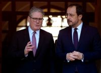 Η Κύπρος στο επίκεντρο: «Όχι» της Βρετανίας σε επιθετικές επιχειρήσεις από τις βάσεις