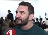 Συγκλονίζει ο γιος του Γιάννη Βούρου: «Γεννήθηκα χωρίς δάχτυλα, αλλά ποτέ δεν ένιωσα ότι μου λείπει κάτι»