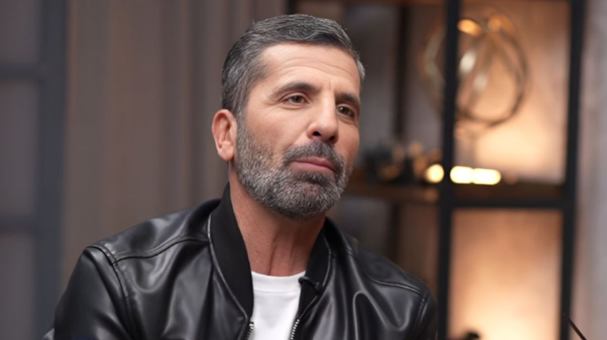 Ο Θανάσης Βισκαδουράκης συγκινεί: «Ο γιος μου ξέρει ότι οι γονείς μου δεν υπάρχουν»!