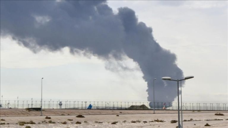 ΕΠΙΘΕΣΗ ΜΕ DRONES ΣΤΟ ΚΥΡΙΟ ΛΙΜΑΝΙ ΤΟΥ ΚΟΥΒΕΪΤ: Κλιμάκωση στην περιοχή του Κόλπου