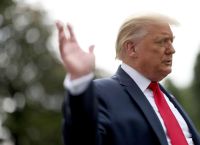 WSJ: Ο Τραμπ ψάχνει έξοδο από τον πόλεμο με το Ιράν χωρίς άνοιγμα Ορμούζ