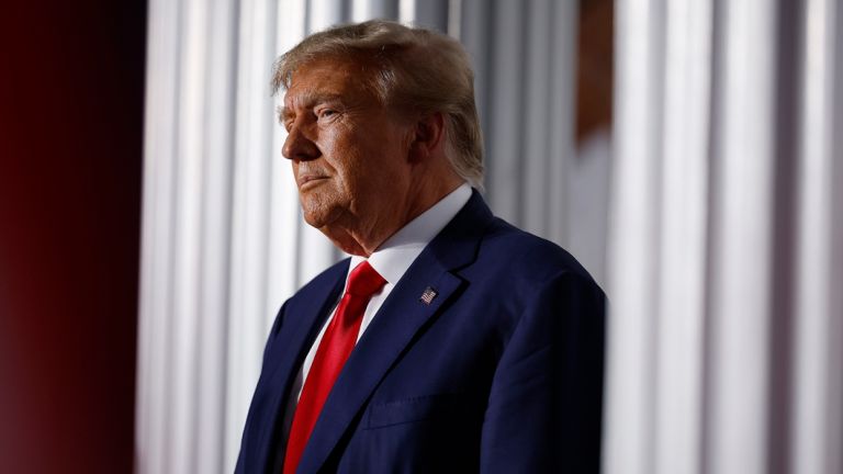 «Πόλεμος ή διαπραγματεύσεις;» — Τραμπ, Ιράν, αγορές ενέργειας και ρευστότητα στις χρηματοπιστωτικές αγορές