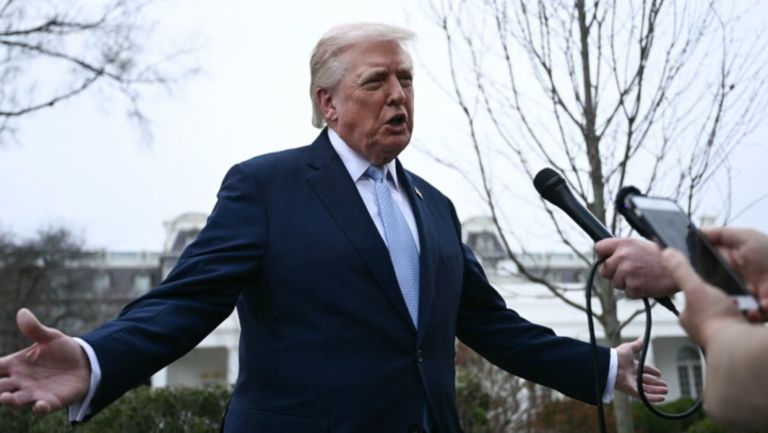 Τραμπ: Σκέφτομαι σοβαρά αποχώρηση από το ΝΑΤΟ – Eίναι «χάρτινη τίγρη», το ξέρει κι ο Πούτιν