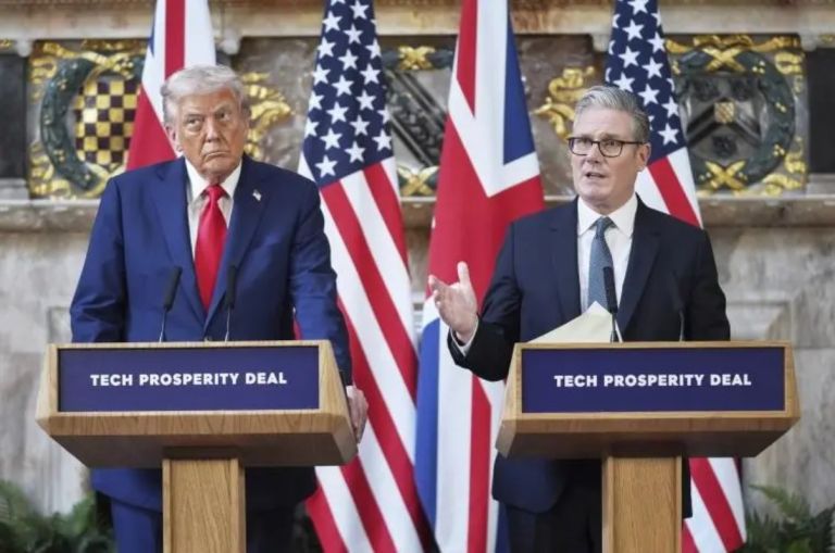 Μέση Ανατολή: Η Βρετανία παραχωρεί βάσεις της στις ΗΠΑ για επιθέσεις κατά Ιρανών στα Στενά του Ορμούζ