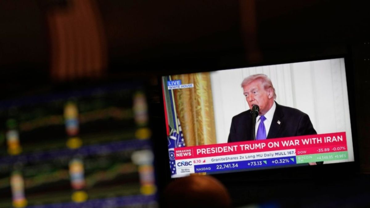 «Σκιές inside trading»: $580 εκατ. πριν το post Τραμπ για Ιράν – Ποιος ήξερε;