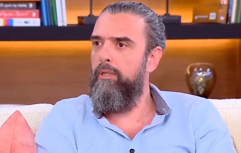 Τσαφούλιας:«Αν ο Θεός,όπως πιστεύουν οι άνθρωποι,ήθελε να αποδείξει ότι υπάρχει,θα του ήταν απλό να το κάνει»