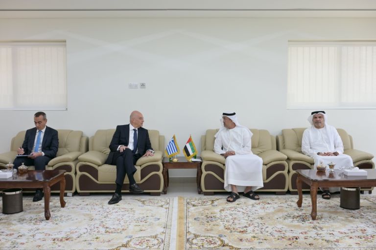 Ο Δένδιας στο Άμπου Ντάμπι: Συζητήσεις για τη Μέση Ανατολή και την ασφάλεια