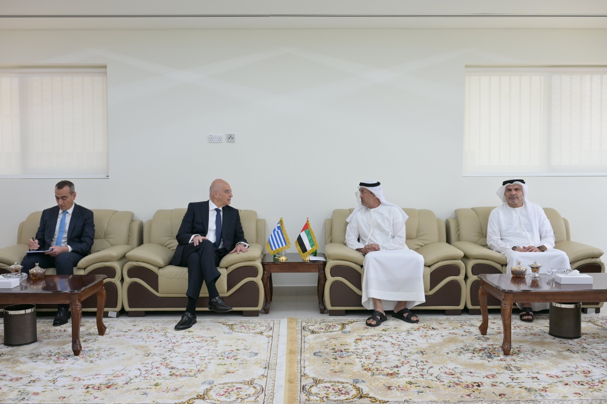 Ο Δένδιας στο Άμπου Ντάμπι: Συζητήσεις για τη Μέση Ανατολή και την ασφάλεια