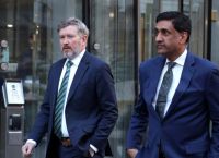 Ρήγμα στην Ουάσινγκτον: Δημοκρατικοί και Ρεπουμπλικανοί συγκρούονται για τον πόλεμο Τραμπ στο Ιράν