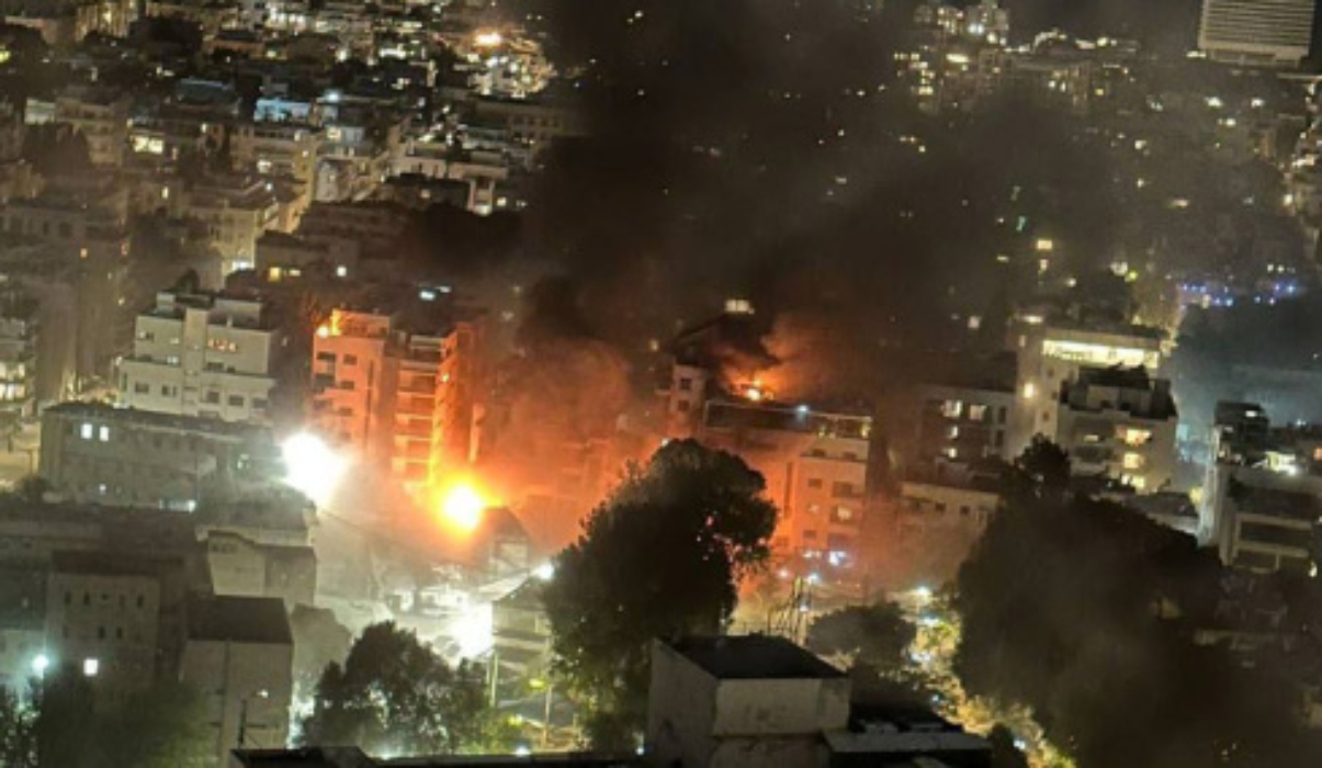 Νεκρή από ιρανικό βαλλιστικό πύραυλο μια γυναίκα στο Τελ Αβίβ, 20 ελαφρά τραυματίες