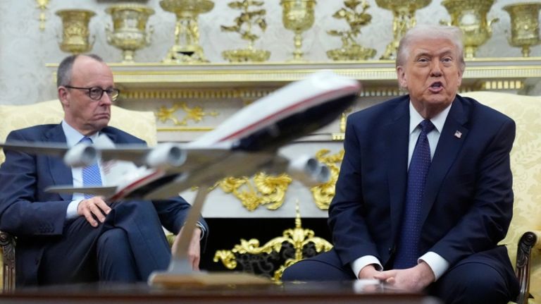 Τραμπ: Το Ιράν δεν έχει πια ναυτικό,αεροπορία-Τέλος στο εμπόριο με Ισπανία,ο Στάρμερ δεν είναι Τσώρτσιλ