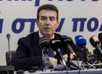 Χρυσοχοΐδης: Ενδείξεις οπαδικού κινήτρου για τη δολοφονία του 20χρονου στην Καλαμαριά