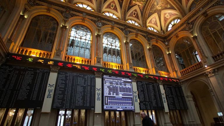 Ισπανία: Εκτός ελέγχου το δημόσιο χρέος – Πλησιάζει τα 2 τρισ. ευρώ