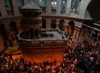 «Δεύτε λάβετε φως»: Συγκίνηση και κατάνυξη στα Ιεροσόλυμα κατά την τελετή Αφής του Αγίου Φωτός