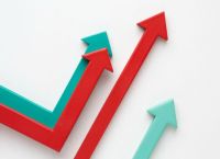 Πληθωρισμός 3,3% στην Ελλάδα τον Μάρτιο – Η ενέργεια οδηγεί την άνοδο και κρατάει υψηλά τις τιμές