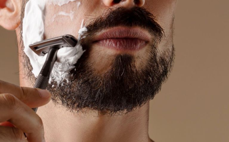 ΕΟΦ: Άμεση ανάκληση παρτίδας after shave λόγω επικίνδυνων ουσιών