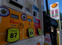 ΗΠΑ: Η βενζίνη ξεπέρασε τα 4 δολάρια το γαλόνι για πρώτη φορά από το 2022 λόγω Ιράν