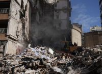 «Γυάλινη» εκεχειρία στη Μέση Ανατολή: Το Ισραήλ χτυπά τον Λίβανο, ο Τραμπ απειλεί ξανά