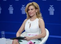 Ευγενία Μανωλίδου: Η ελληνική γλώσσα ως πεδίο πολιτισμικής συνέχειας και εκπαίδευσης