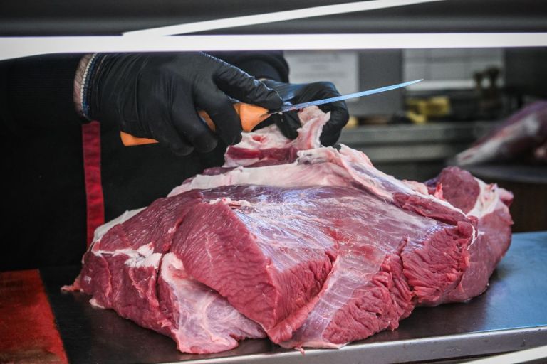 Κατάσχεση 11 Τόνων Ακατάλληλων Κρεάτων στην Αττική – Πρόστιμα ύψους 245.000 Ευρώ