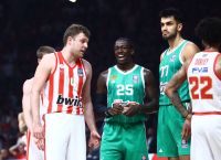 Η τρελή μάχη Βεζένκοβ – Χίφι – Ναν για τον τίτλο του πρώτου σκόρερ στη EuroLeague