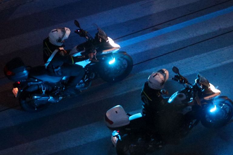 Άνω Λιόσια: Η σύλληψη οδηγού για ηχορύπανση που προκάλεσε αίσθηση στην Αττική