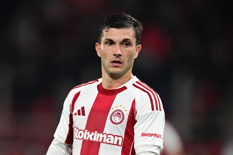 Ολυμπιακός: Σενάρια πώλησης Στρεφέτσα – Στο προσκήνιο η Πάρμα