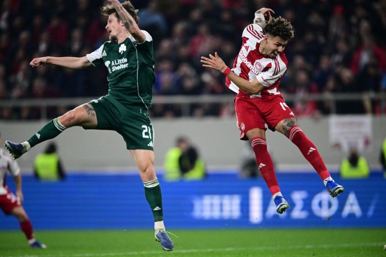 Ολυμπιακός: Το παράδοξο των ντέρμπι και η πίεση για αντίδραση στη Λεωφόρο