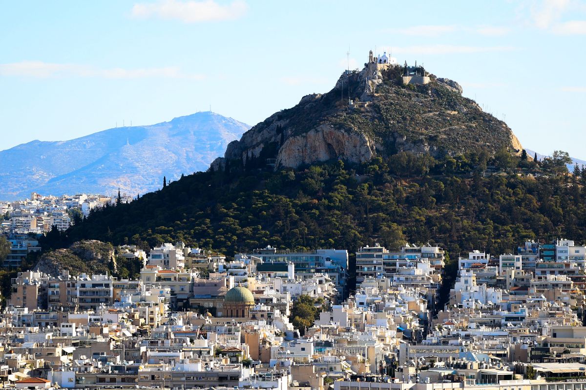 ΔΝΤ: Ανάπτυξη 1,8% για την Ελλάδα το 2026 – Πληθωρισμός 3,5% και πτώση ανεργίας