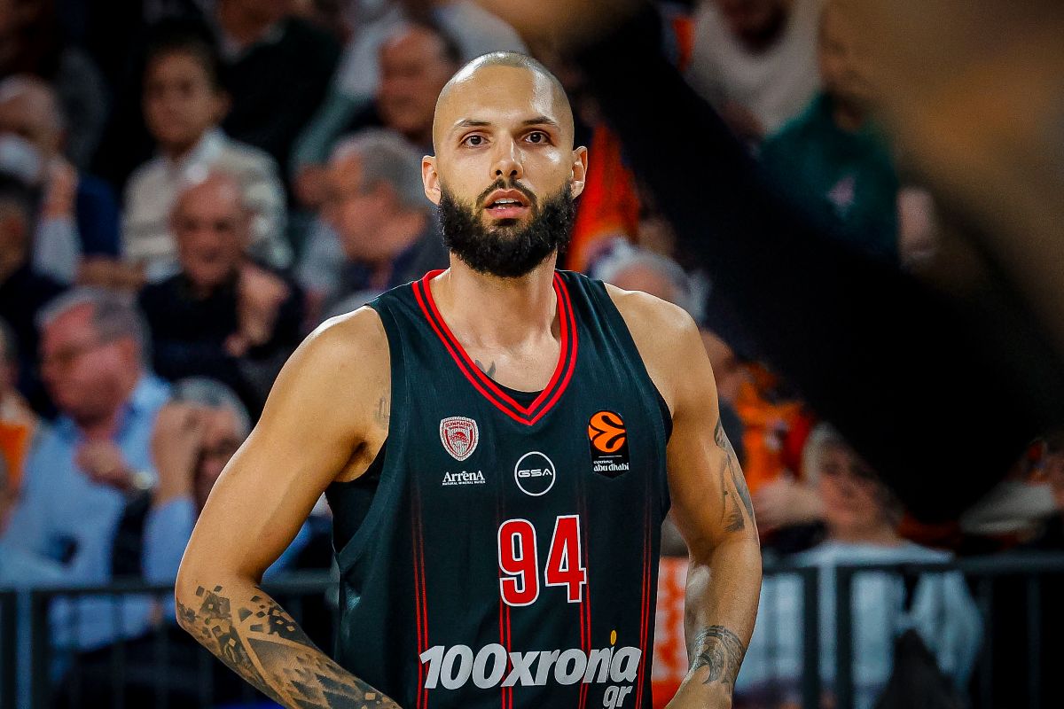 Φουρνιέ μετά τις νίκες: «Αντικειμενικά πού πιστεύετε ότι κατατάσσεται το ελληνικό πρωτάθλημα στην Ευρώπη;»