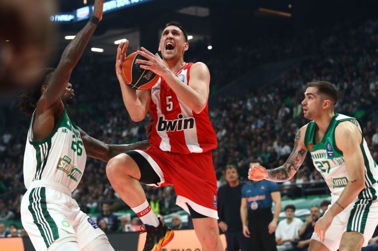 EuroLeague: Πώς μπορεί να προκύψει «αιώνιος» εμφύλιος σε playoffs και τελικό