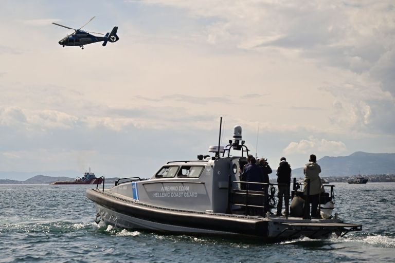 Σάμος: Εξαρθρώθηκε οργανωμένο κύκλωμα διακίνησης μεταναστών – Οι συλλήψεις και οι κατασχέσεις