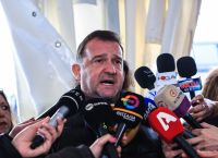 Πλακιάς για σποτ Καρυστιανού: «Τα περιστέρια έχουν χαμηλές πτήσεις και καταλήγουν σε κατσαρόλα»