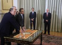 Ορκίστηκαν οι Μαργαρίτης Σχοινάς, Ευάγγελος Τουρνάς και Μακάριος Λαζαρίδης