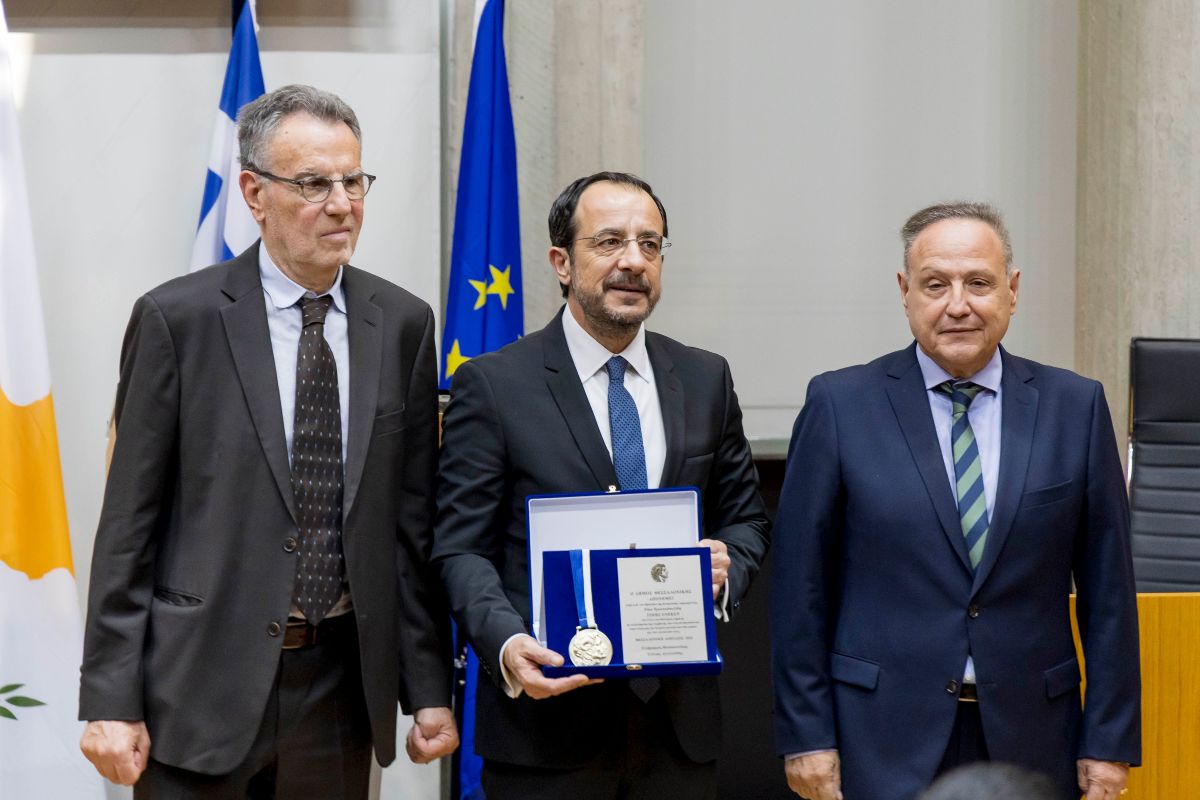 Νίκος Χριστοδουλίδης: Ανακηρύχθηκε Επίτιμος Δημότης Θεσσαλονίκης