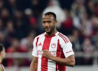 Ολυμπιακός: Το βάρος της κορυφής, τα χαμένα βήματα και το κρίσιμο τεστ με τον Παναθηναϊκό