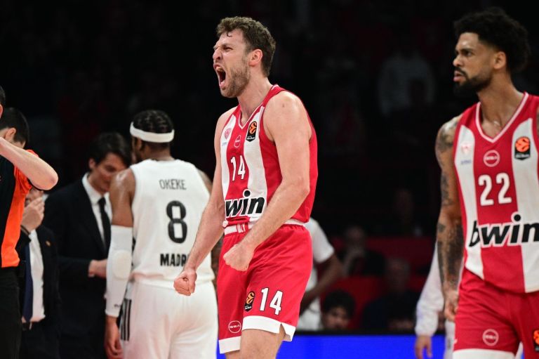 Ολυμπιακός – Ρεάλ 102-88: Επίδειξη δύναμης και «κλείδωμα» τετράδας με σόου Ντόρσεϊ – Βεζένκοβ