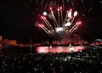 Χριστός Ανέστη: Το χαρμόσυνο μήνυμα της Ανάστασης ήχησε σε όλη τη χώρα