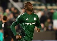 Μπενίτεθ: Γιατί έβγαλε τον Τεττέη στο ημίχρονο μετά την ήττα από τον Ολυμπιακό