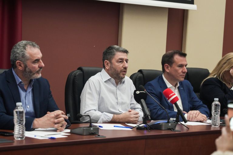 Ανδρουλάκης: «Ριφιφί στον ΟΠΕΚΕΠΕ και κατάρρευση της κτηνοτροφίας»