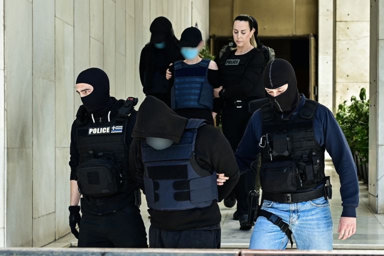 Δίωξη για υπόθαλψη εγκληματία στο 18χρονο και τις δύο κοπέλες για τη δολοφονία του 27χρονου στον Άγ. Δημήτριο