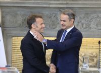 Μακρόν στην Αθήνα: Η Ελλάδα ως “μοντέλο Ευρώπης” και ο άξονας Παρισιού–Αθήνας