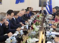 Μητσοτάκης: Τέλος στην «κουκούλα» του Διαδικτύου – Ελευθερία λόγου με ευθύνη και ασπίδα απέναντι στις SLAPP