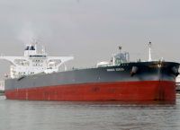 Bloomberg: Έξι δεξαμενόπλοια, ανάμεσά τους δύο ελληνικά, έκαναν αναστροφή στα Στενά του Ορμούζ