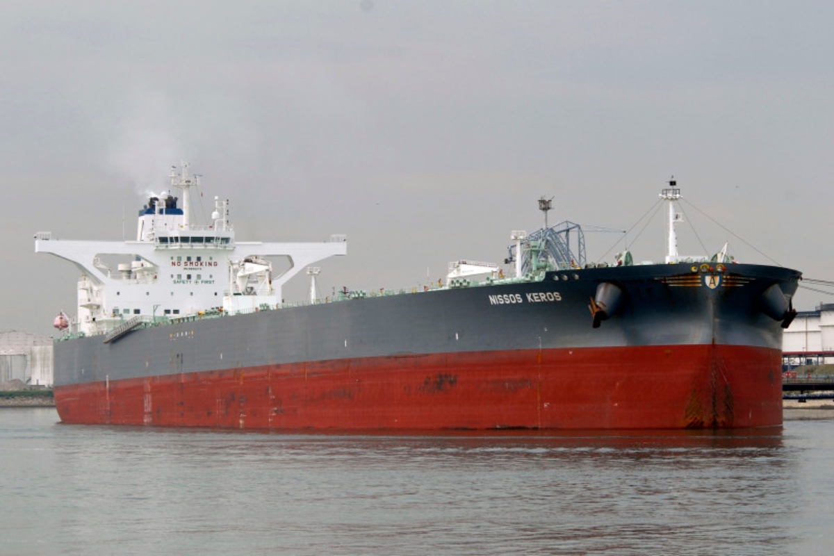 Bloomberg: Έξι δεξαμενόπλοια, ανάμεσά τους δύο ελληνικά, έκαναν αναστροφή στα Στενά του Ορμούζ